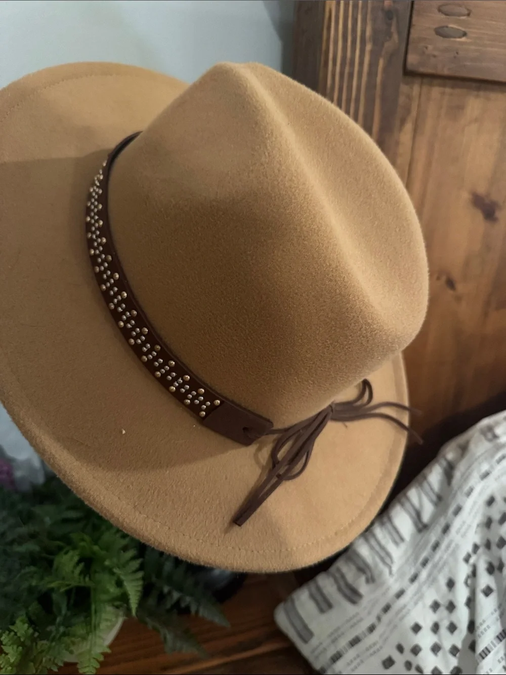 Women’s Tan Felt Fedora Hat with Studded Band